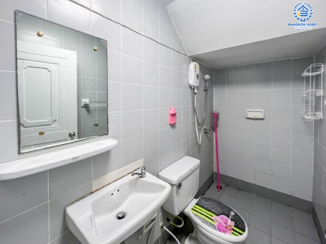 *****ทาวน์เฮ้าส์มือสองย่านนนทบุรี ม.พุทธชาด บางกรวย-ไทรน้อย เนื้อที่ 17 ตร.ว. ฟังก์ชัน 2 ห้องนอน 2 ห้องน้ำ 1 ที่จอดรถ หน้าบ้านไม่ชนใคร บนทำเลแห่งการเดินทาง ใกล้เซ็นทรัลเวสท์เกต และรถไฟฟ้าสายสีม่วง "สถานีบางพลู" ราคาเพียงล้านต้นๆ เท่านั้น!